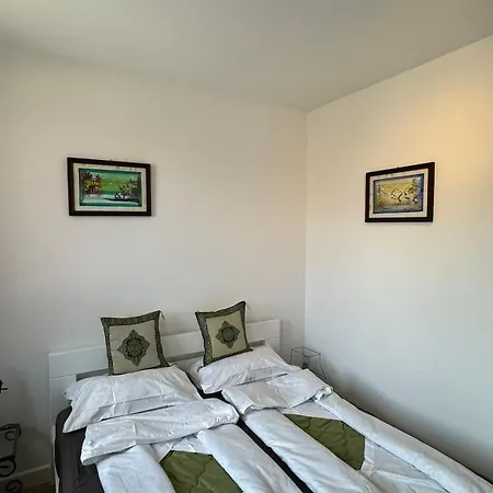 M Apartment *