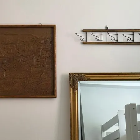 Apartment M *