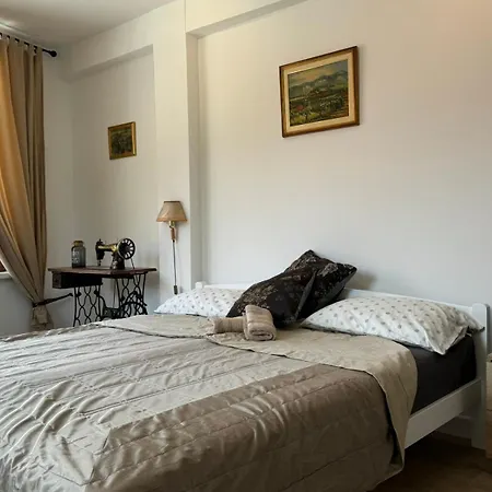 Apartment M